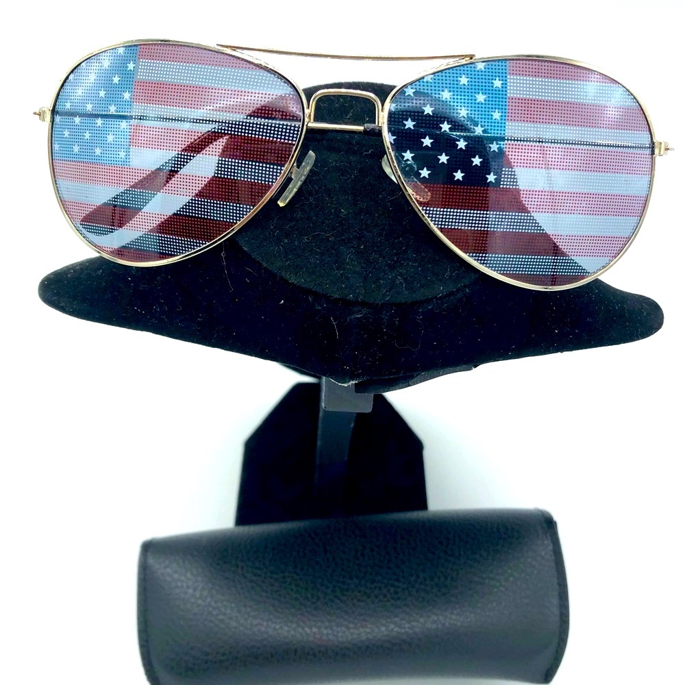 UNISEX FLAG PRINT AVIATOR SUNGLASSES EXCELLENT CONDITION UV PROTECTION.